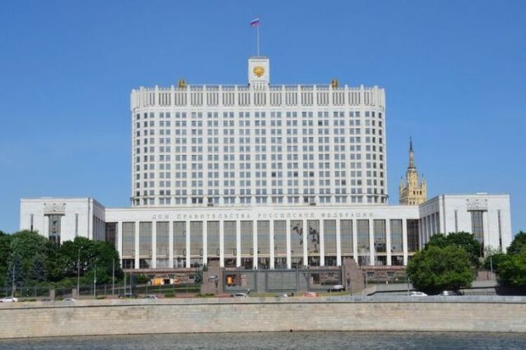 Реализация новой системы оплаты труда в пилотных регионах «задерживается» на месяц
